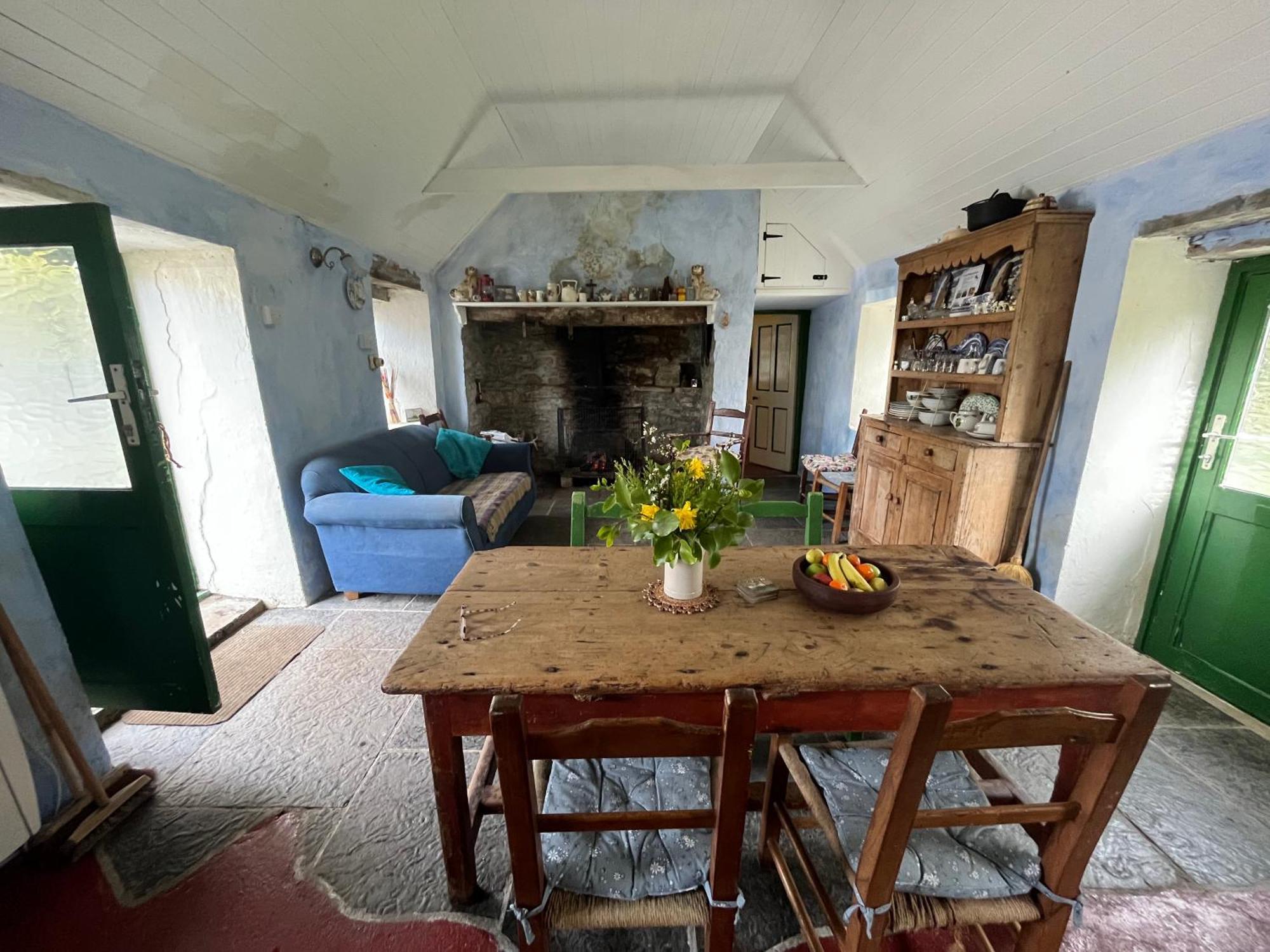 -Going Back In Time- 200 Year Old Farmhouse Creegh Bagian luar foto